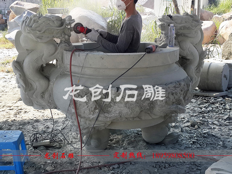 石雕圆形香炉